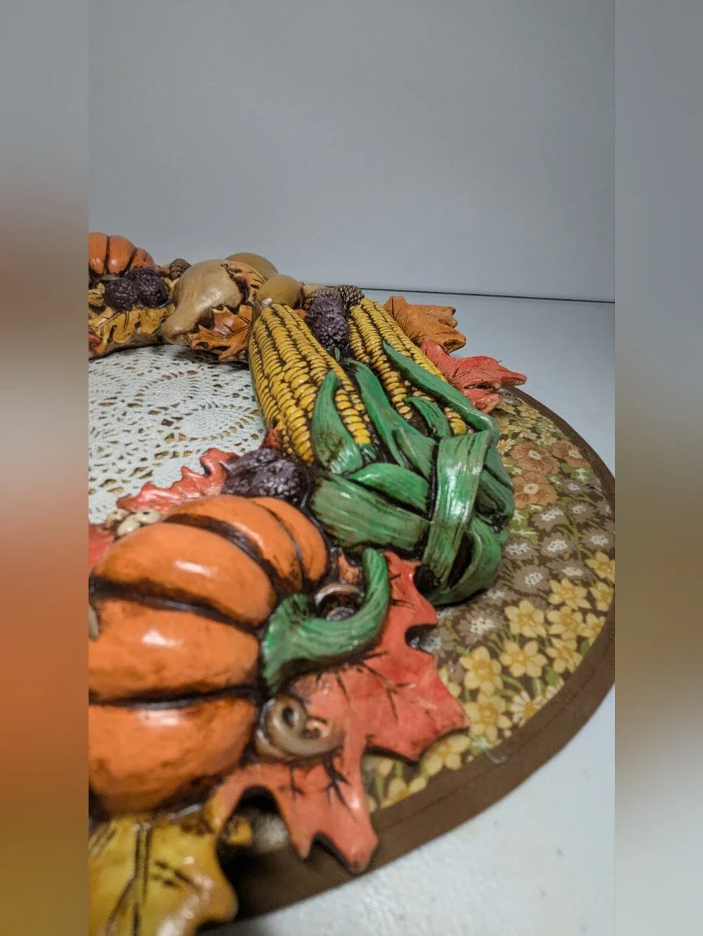 Vintage Ceramic Wreath Fall Decoration Autumn Colors Leaves Pumpkins Corn